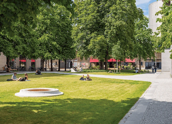 Hegelplatz, Berlin 6